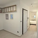 아파트 Pure Minimal Loft Old Town 바리